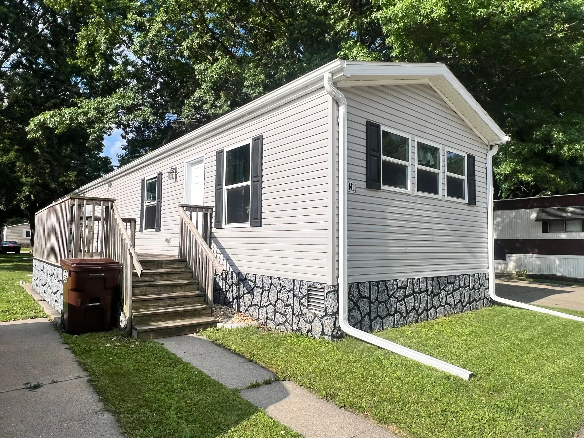 114 Finch 114 Finch